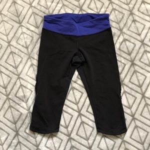 Lululemon leggings size 6
